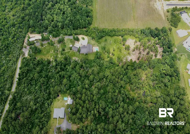 Photo 3 of Sale Pending at 20979 Robinson Ln, Gulf Shores, AL 36542 | MLS# 381796 | Listing updated on 2026-09-24