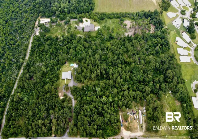 Photo 4 of Sale Pending at 20979 Robinson Ln, Gulf Shores, AL 36542 | MLS# 381796 | Listing updated on 2026-09-24