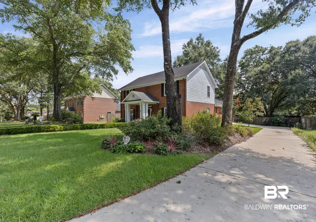 Photo 3 of Sale Pending at 7391 Carson Rd, Mobile, AL 36695 | MLS# 409304 | Listing updated on 2026-08-25