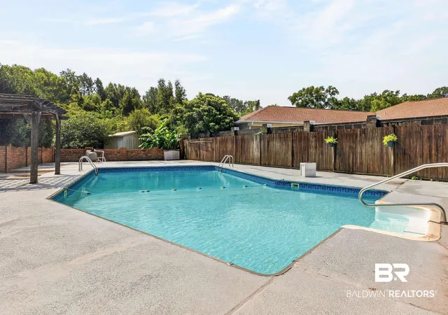 Photo 3 of Sale Pending at 1251 Spring Valley Dr, Mobile, AL 36693 | MLS# 398329 | Listing updated on 2026-10-07