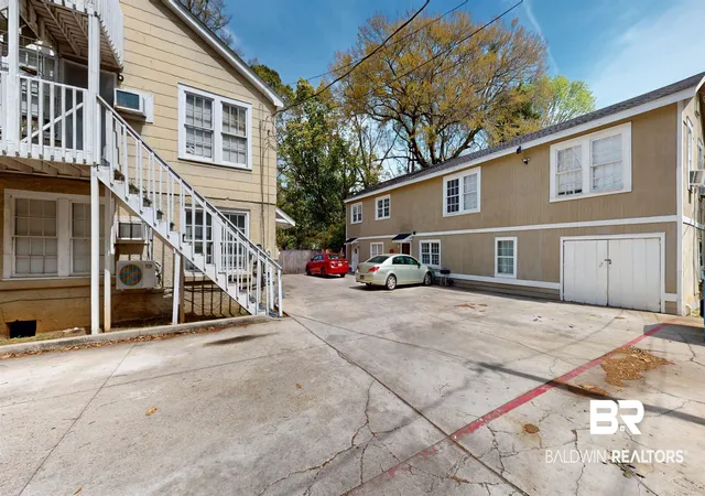 2nd image of 203 Mohawk St, Mobile, AL 36606 | MLS# 393811