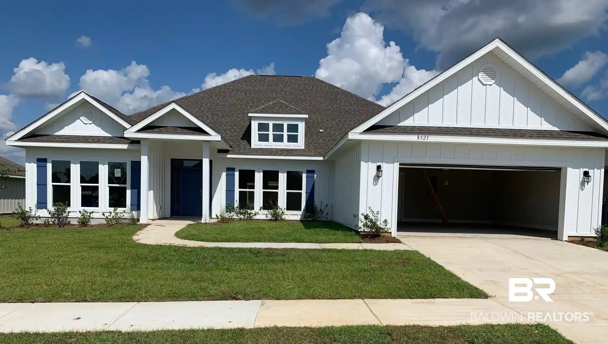 Single Family Residence at 8523 Bronze Ln, Foley, AL 36535 | MLS# 308714 | | Sold on 2021-09-21