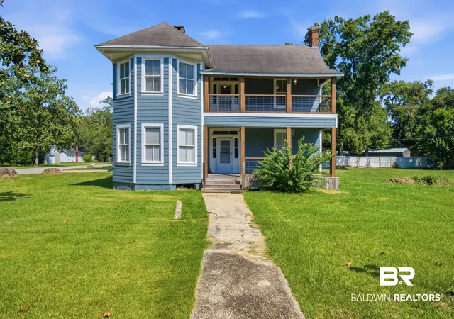 Photo 3 of Single family home for sale at 410 W 3rd St, Bay Minette, AL 36507 | MLS# 409498 | Listing updated on 2026-08-26