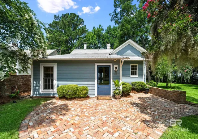 Homes for sale in Fairhope, AL | 5490 Battles Road, Fairhope, AL 36532 | MLS# 399350
