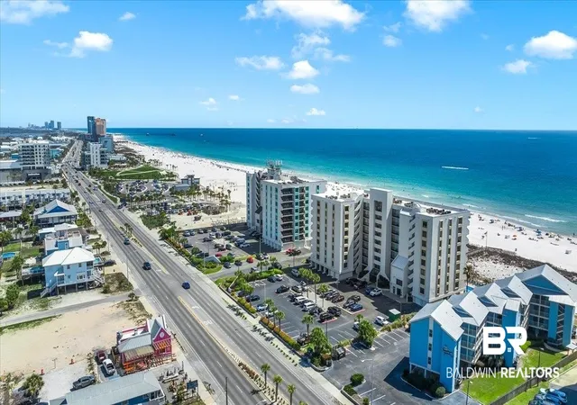 Photo 2 of Townhouse for sale at 333 W Beach Blvd #310, Gulf Shores, AL 36542 | MLS# 398733 | Listing updated on 2026-09-16