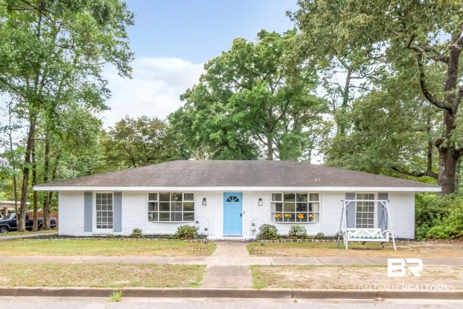 Photo 1 of Single family home for sale at 4857 N Woodcliff Dr, Mobile, AL 36693 | MLS# 399652 | Listing updated on 2026-10-26