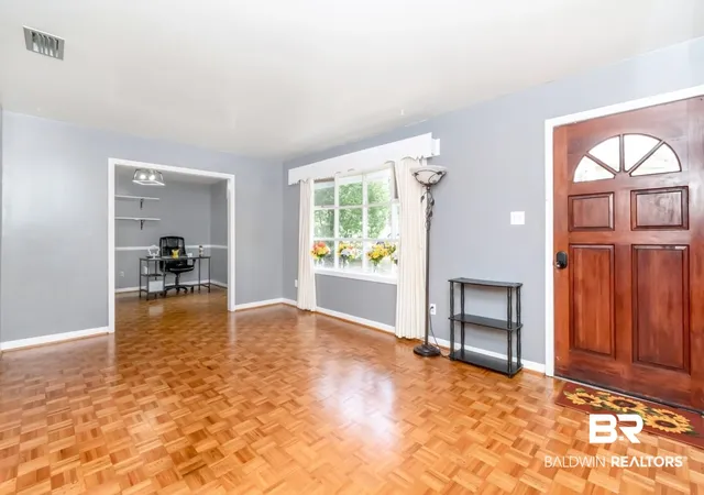 Photo 3 of Single family home for sale at 4857 N Woodcliff Dr, Mobile, AL 36693 | MLS# 399652 | Listing updated on 2026-09-05