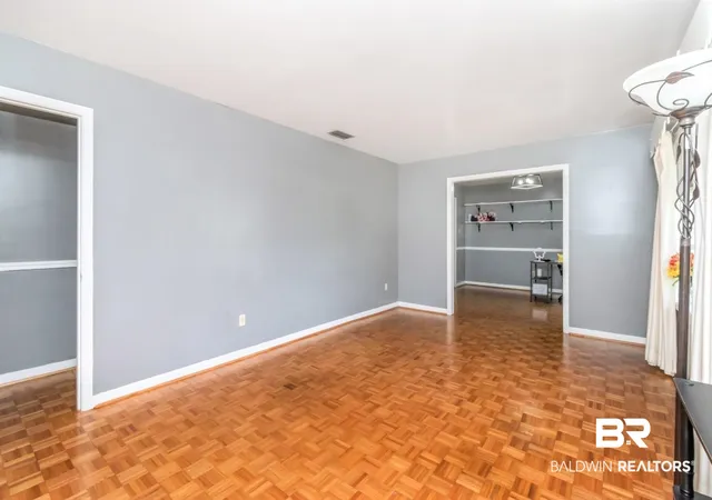 Photo 4 of Single family home for sale at 4857 N Woodcliff Dr, Mobile, AL 36693 | MLS# 399652 | Listing updated on 2026-09-05