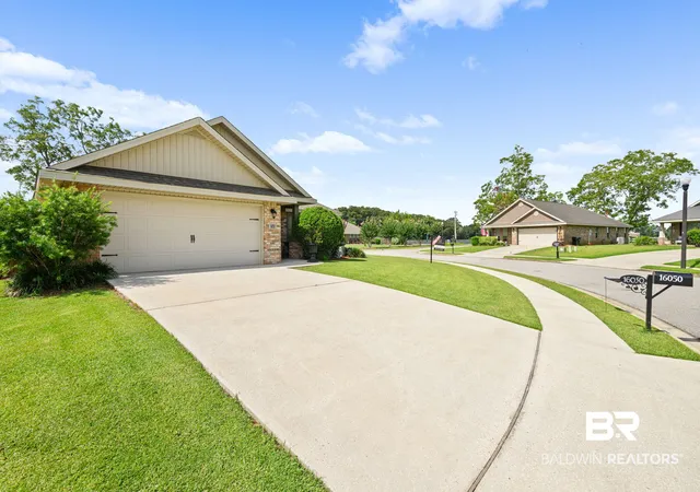 Photo 4 of Sale Pending at 16050 Trace Dr, Loxley, AL 36551 | MLS# 400128 | Listing updated on 2026-10-01
