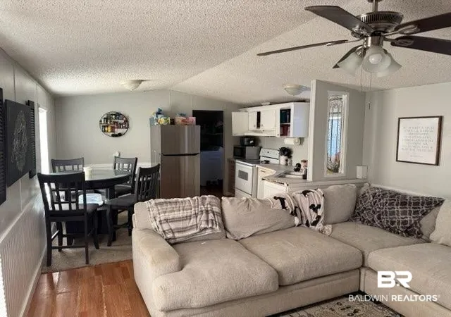 Photo 4 of Single family home for sale at 199 Robin Cir, Robertsdale, AL 36567 | MLS# 391631 | Listing updated on 2026-08-04