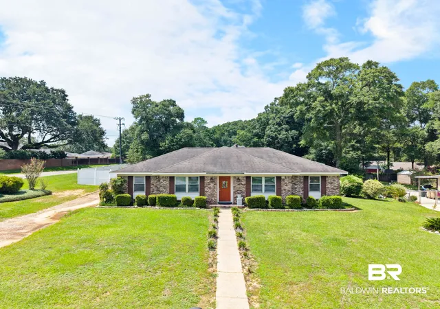 2nd image of 1040 Choctaw Bluff Road, Mobile, AL 36695 | MLS# 409531