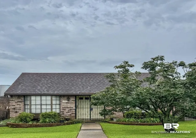 Photo 4 of Single family home for sale at 6093 S Highland Cir, Mobile, AL 36608 | MLS# 398745 | Listing updated on 2026-10-02