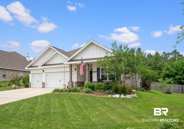 Photo 3 of Single family home for sale at 22110 Sutherland Cir, Fairhope, AL 36532 | MLS# 396556 | Listing updated on 2026-07-29