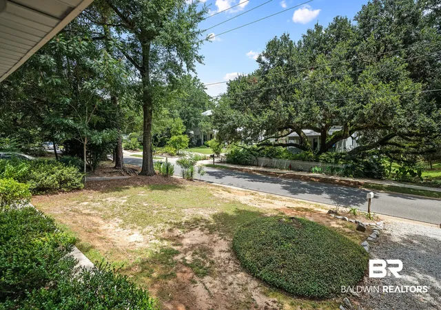 Photo 2 of Single family home for sale at 388 Pecan Ave, Fairhope, AL 36532 | MLS# 409219 | Listing updated on 2026-08-19