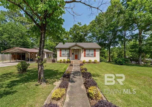 Homes for sale in Chickasaw, AL | 202 Forest Street, Chickasaw, AL 36611 | MLS# 398944