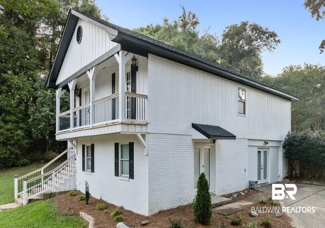 Photo 3 of Single family home for sale at 6058 N Highland Woods Dr, Mobile, AL 36608 | MLS# 398669 | Listing updated on 2026-08-12