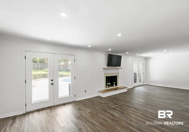 Photo 3 of Single family home for sale at 6058 N Highland Woods Dr, Mobile, AL 36608 | MLS# 398669 | Listing updated on 2026-08-12