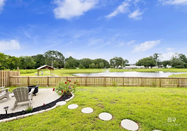 Homes for sale in Fairhope, AL | 544 Golden Leaf Avenue, Fairhope, AL 36532 | MLS# 397685