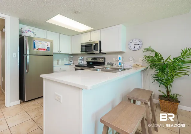 Photo 2 of Sale Pending at 533 W Beach Blvd #1604, Gulf Shores, AL 36542 | MLS# 393701 | Listing updated on 2026-10-06