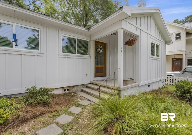 Photo 3 of Single family home for sale at 403 Pomelo St, Fairhope, AL 36532 | MLS# 399725 | Listing updated on 2026-08-06