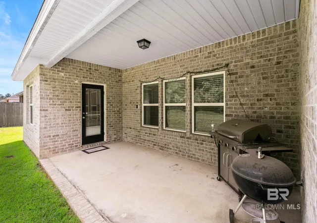 Homes for sale in Spanish Fort, AL | 12342 Squirrel Dr, Spanish Fort, AL 36527 | MLS# 396922