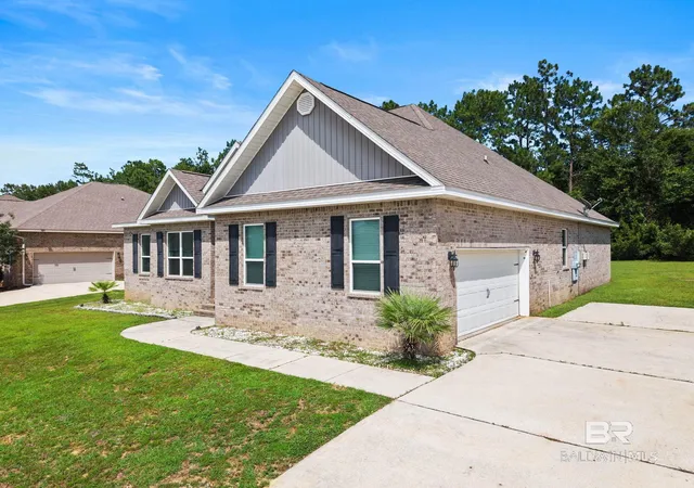 Homes for sale in Spanish Fort, AL | 12342 Squirrel Dr, Spanish Fort, AL 36527 | MLS# 396922