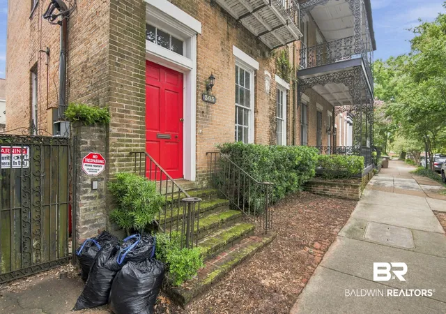 Photo 3 of Sale Pending at 303 N Conception Street, Mobile, AL 36603 | MLS# 409626 | Listing updated on 2026-09-14