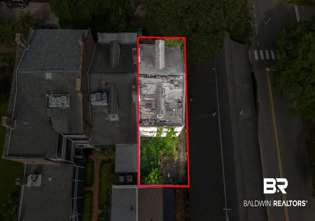 Photo 3 of Sale Pending at 303 N Conception Street, Mobile, AL 36603 | MLS# 409626 | Listing updated on 2026-09-14