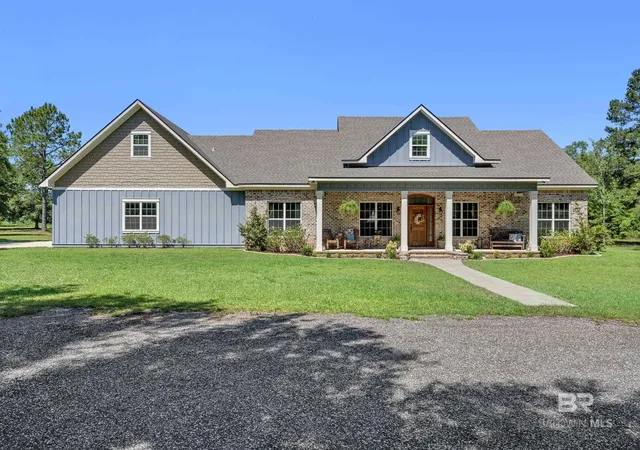 Homes for sale in Robertsdale, AL | 27951 Northcutt Lane, Robertsdale, AL 36567 | MLS# 396138