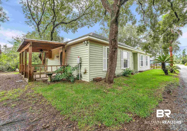 Photo 2 of Single family home for sale at 1624 Jackson Ct, Gulf Shores, AL 36542 | MLS# 398657 | Listing updated on 2026-10-02