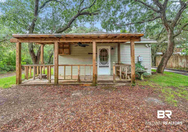 Photo 3 of Single family home for sale at 1624 Jackson Ct, Gulf Shores, AL 36542 | MLS# 398657 | Listing updated on 2026-10-02