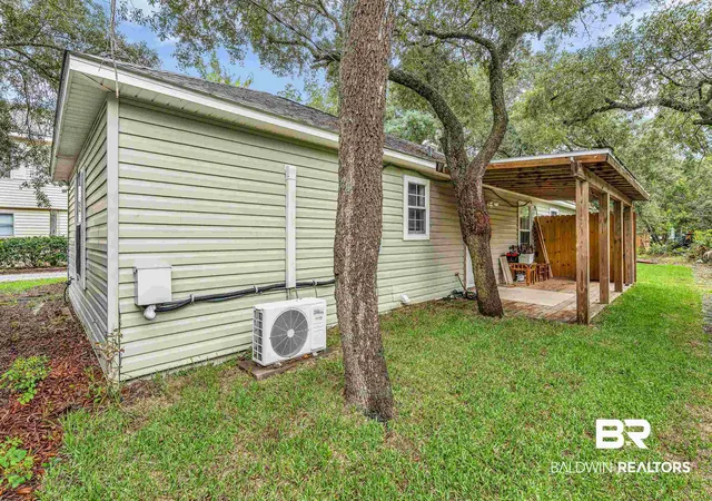Photo 3 of Single family home for sale at 1624 Jackson Ct, Gulf Shores, AL 36542 | MLS# 398657 | Listing updated on 2026-10-02