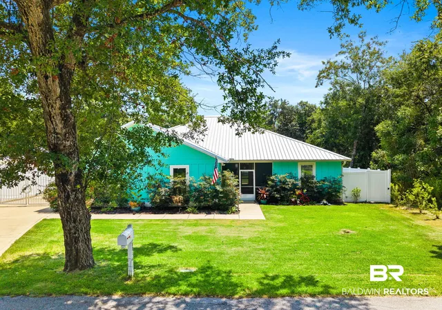 Photo 3 of Single family home for sale at 28816 Sampson Ave, Orange Beach, AL 36561 | MLS# 406595 | Listing updated on 2026-08-05