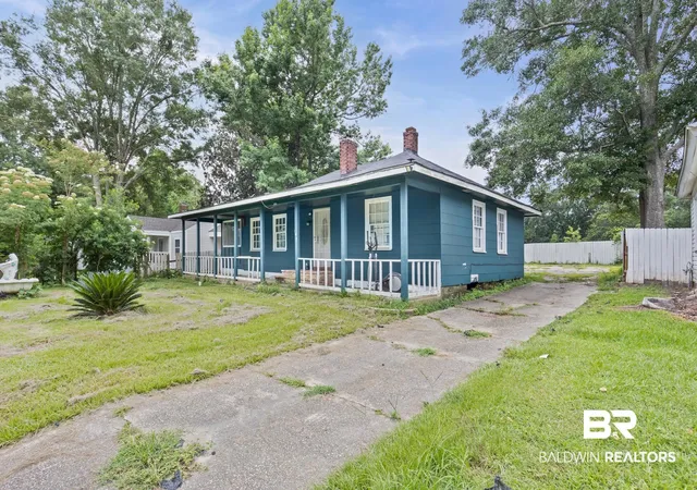 2nd image of 160 Glenn Ave, Mobile, AL 36606 | MLS# 398162