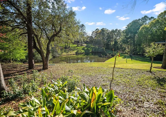 Homes for sale in Fairhope, AL | 105 North Creek Circle, Fairhope, AL 36532 | MLS# 398840