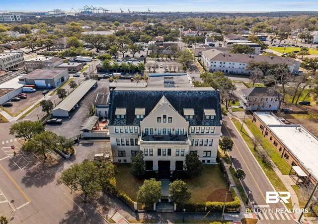 Photo 2 of Townhouse for sale at 753 Saint Francis St #2001B, Mobile, AL 36602 | MLS# 392506 | Listing updated on 2026-08-22