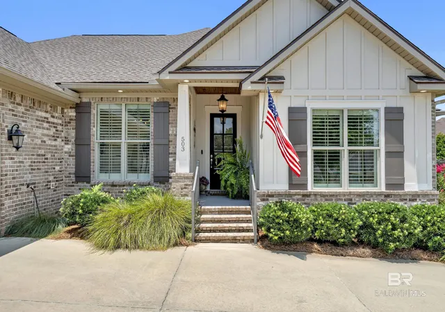 Homes for sale in Fairhope, AL | 503 Bartlett Avenue, Fairhope, AL 36532 | MLS# 398907