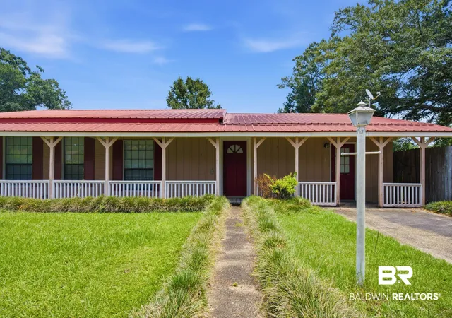 Photo 3 of Single family home for sale at 1712 Elaine Ave, Bay Minette, AL 36507 | MLS# 400090 | Listing updated on 2026-07-31