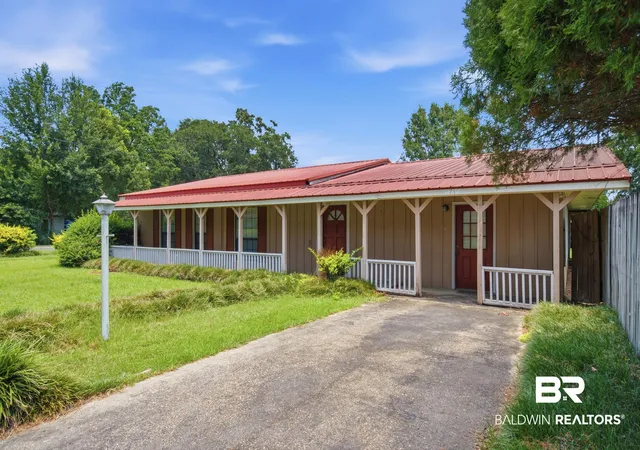 Photo 3 of Single family home for sale at 1712 Elaine Ave, Bay Minette, AL 36507 | MLS# 400090 | Listing updated on 2026-07-31