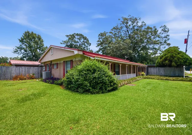 Photo 4 of Single family home for sale at 1712 Elaine Ave, Bay Minette, AL 36507 | MLS# 400090 | Listing updated on 2026-07-31