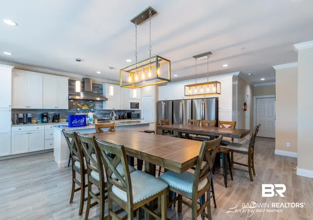 Photo 4 of Sale Pending at 332 W Beach Blvd, Gulf Shores, AL 36542 | MLS# 398610 | Listing updated on 2026-09-17