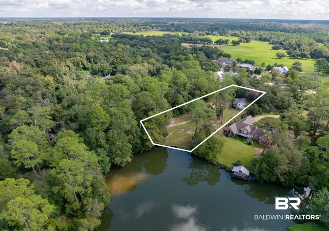 Photo 2 of Single family home for sale at 15000 Van Wezel Ln, Magnolia Springs, AL 36555 | MLS# 381248 | Listing updated on 2026-08-02