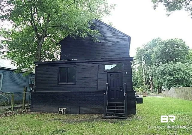 Photo 4 of Single family home for sale at 864 Pettus St, Mobile, AL 36603 | MLS# 396805 | Listing updated on 2026-08-17