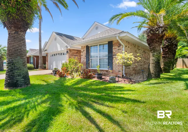 Photo 2 of Single family home for sale at 340 Savannah Ln, Gulf Shores, AL 36542 | MLS# 407432 | Listing updated on 2026-09-02