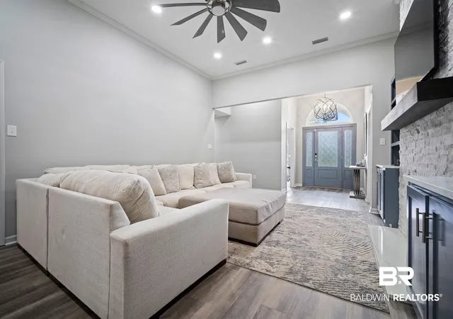 Photo 3 of Townhouse for sale at 11119 Lake Cir, Daphne, AL 36526 | MLS# 399151 | Listing updated on 2026-09-14