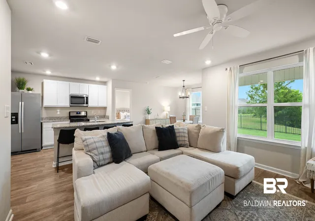 Photo 4 of Sale Pending at 8087 Irwin Loop, Daphne, AL 36526 | MLS# 409091 | Listing updated on 2026-10-22