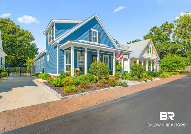 Photo 2 of Single family home for sale at 45 Bay Pointe Ct, Fairhope, AL 36532 | MLS# 409859 | Listing updated on 2026-09-12