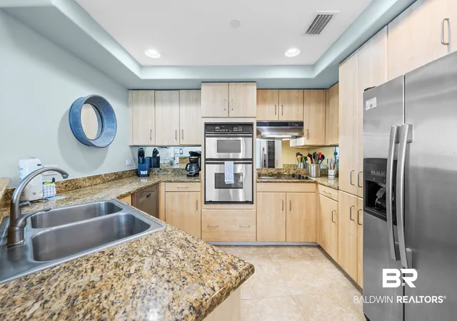 Photo 4 of Townhouse for sale at 521 W Beach Blvd #2202, Gulf Shores, AL 36542 | MLS# 409100 | Listing updated on 2026-09-21