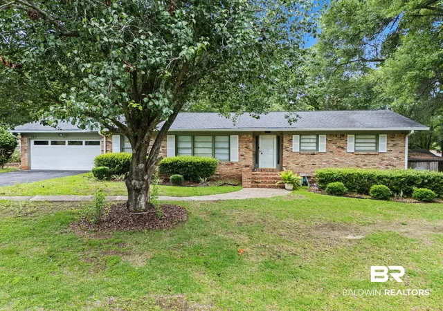 Photo 1 of Sale Pending at 167 Country Clb Dr, Daphne, AL 36526 | MLS# 397130 | Listing updated on 2026-09-14