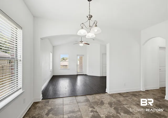 Photo 4 of Single family home for sale at 10621 Orkney Way, Spanish Fort, AL 36527 | MLS# 393649 | Listing updated on 2026-08-28